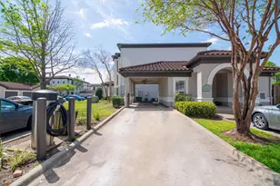 2840 Shadowbriar Dr, Houston, TX 77077 - Photo 15