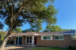 2626 Tidewater Dr, Houston, TX 77045 - Photo 1