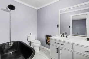 211 W Sherman St, Livingston, TX 77351 - Photo 9