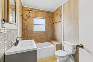 211 W Sherman St, Livingston, TX 77351 - Photo 11