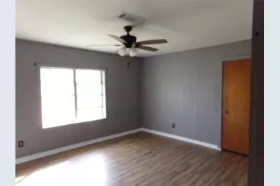 211 W Sherman Street, Livingston, TX 77351 - Photo 9