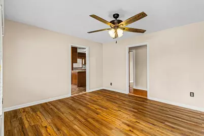 211 W Sherman Street, Livingston, TX 77351 - Photo 7