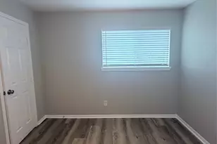 8202 Cannon St, Houston, TX 77051 - Photo 21
