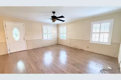 321 20th Avenue N, Texas City, TX 77590 - Photo 9