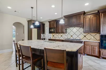 15811 Crestbrook Drive, Houston, TX 77059 - Photo 9