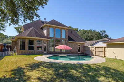 15811 Crestbrook Drive, Houston, TX 77059 - Photo 3