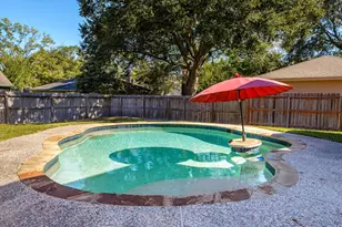 15811 Crestbrook Dr, Houston, TX 77059 - Photo 37