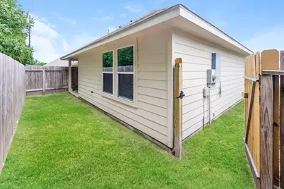 10023 Piave Drive, Houston, TX 77044 - Photo 3