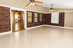 1643 County Rd 540, Alvin, TX 77511 - Photo 15
