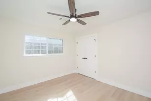 2515 Briarpark Dr, Houston, TX 77042 - Photo 35