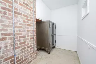 2515 Briarpark Dr, Houston, TX 77042 - Photo 23