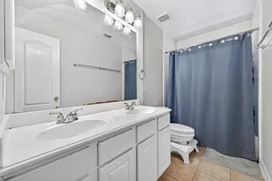 3655 Royal Royce Dr, Houston, TX 77042 - Photo 41