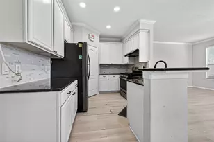 3655 Royal Royce Dr, Houston, TX 77042 - Photo 15