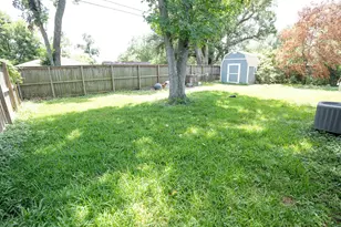 316 Carnation St, Lake Jackson, TX 77566 - Photo 15