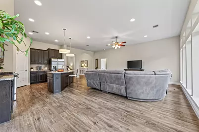 29215 Bentford Manor Court, Katy, TX 77494 - Photo 11