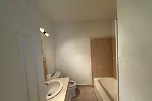 5651 Lyndhurst Dr, Houston, TX 77033 - Photo 15