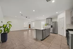 4002 Itzle Is Ct, Katy, TX 77494 - Photo 9