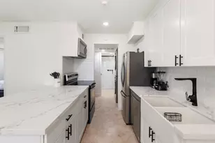 2750 Holly Hall St, Houston, TX 77054 - Photo 1