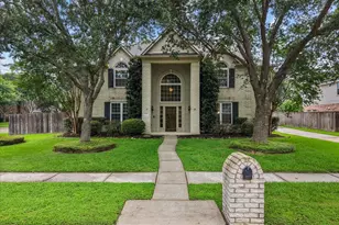 2876 Match Point Ln, Friendswood, TX 77546 - Photo 3