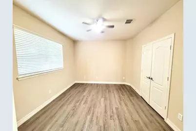 10327 Earlington Manor Drive, Spring, TX 77379 - Photo 25