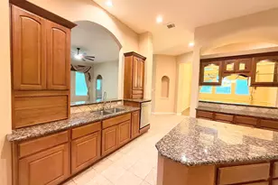 10327 Earlington Manor Dr, Spring, TX 77379 - Photo 5