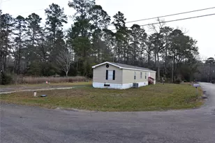 2 Lakeview Ln, Huntsville, TX 77340 - Photo 3