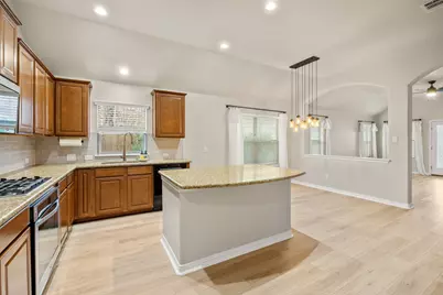 249 Saffron Springs, Buda, TX 78610 - Photo 7