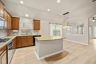 249 Saffron Springs, Buda, TX 78610 - Photo 7