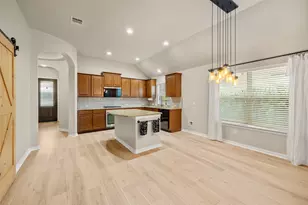 249 Saffron Springs, Buda, TX 78610 - Photo 9