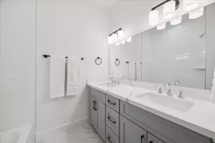 1826 W Tidwell Rd, Houston, TX 77091 - Photo 33