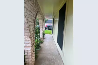 6742 Indian Lake Drive, Houston, TX 77489 - Photo 3
