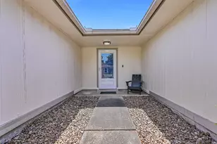 2503 Bisontine St, Friendswood, TX 77546 - Photo 3