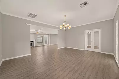 5007 Forest Nook Court, Houston, TX 77018 - Photo 9