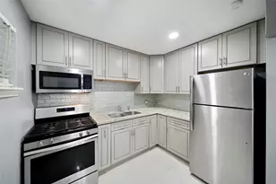 311 Hawthorne St, Houston, TX 77006 - Photo 7