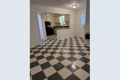 1214 14th Street, Galveston, TX 77550 - Photo 5