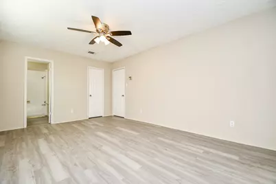 1302 Brookmeade Court, Deer Park, TX 77536 - Photo 11