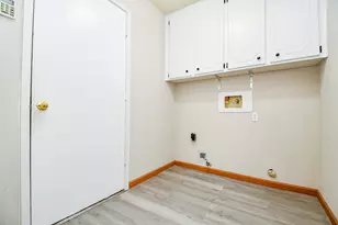 1302 Brookmeade Ct, Deer Park, TX 77536 - Photo 19