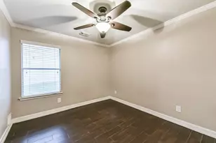 2102 Pickwick Pines Dr Ct, Humble, TX 77396 - Photo 31