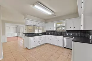 2730 Blue Glen Ln, Houston, TX 77073 - Photo 17