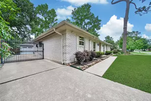 1146 Chamboard Ln, Houston, TX 77018 - Photo 23