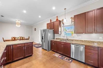 5712 Mentor Drive, Texas City, TX 77591 - Photo 11