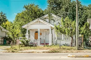 2403 Fulton St, Houston, TX 77009 - Photo 1