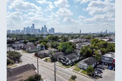 2403 Fulton Street, Houston, TX 77009 - Photo 3