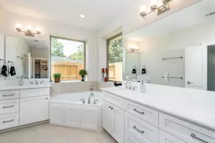 4601 Hummingbird St, Houston, TX 77035 - Photo 21