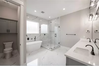 1016 E 32nd, Houston, TX 77022 - Photo 19
