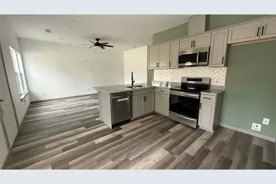 10428 Royal Adrian Drive, Conroe, TX 77303 - Photo 15