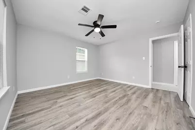 4914 Angleton Street, Houston, TX 77033 - Photo 13