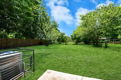 4914 Angleton Street, Houston, TX 77033 - Photo 35