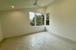 2630 Peckham St, Houston, TX 77098 - Photo 9