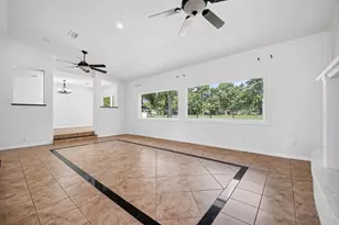 23 Winged Foot Dr, Conroe, TX 77304 - Photo 5